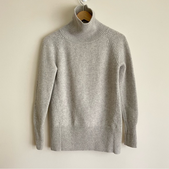 Aritzia Babaton Nicolas Wool Cashmere Longline Turtleneck Sweater Light Grey - Picture 5 of 12